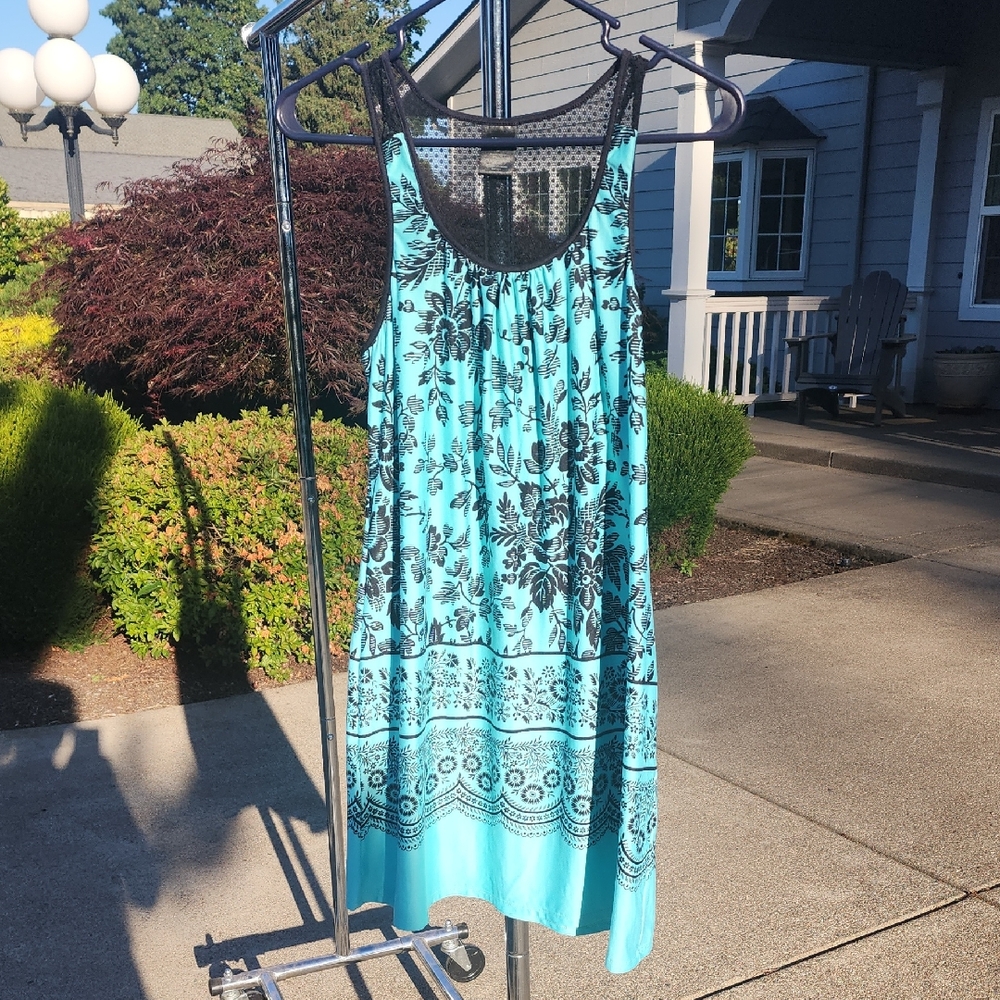 APT 9 Lace Back Nightown